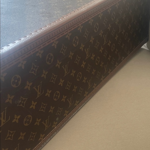 Louis Vuitton Brown Monogram Travel Trunk with Natural Leather Handle - Picture 8 of 9